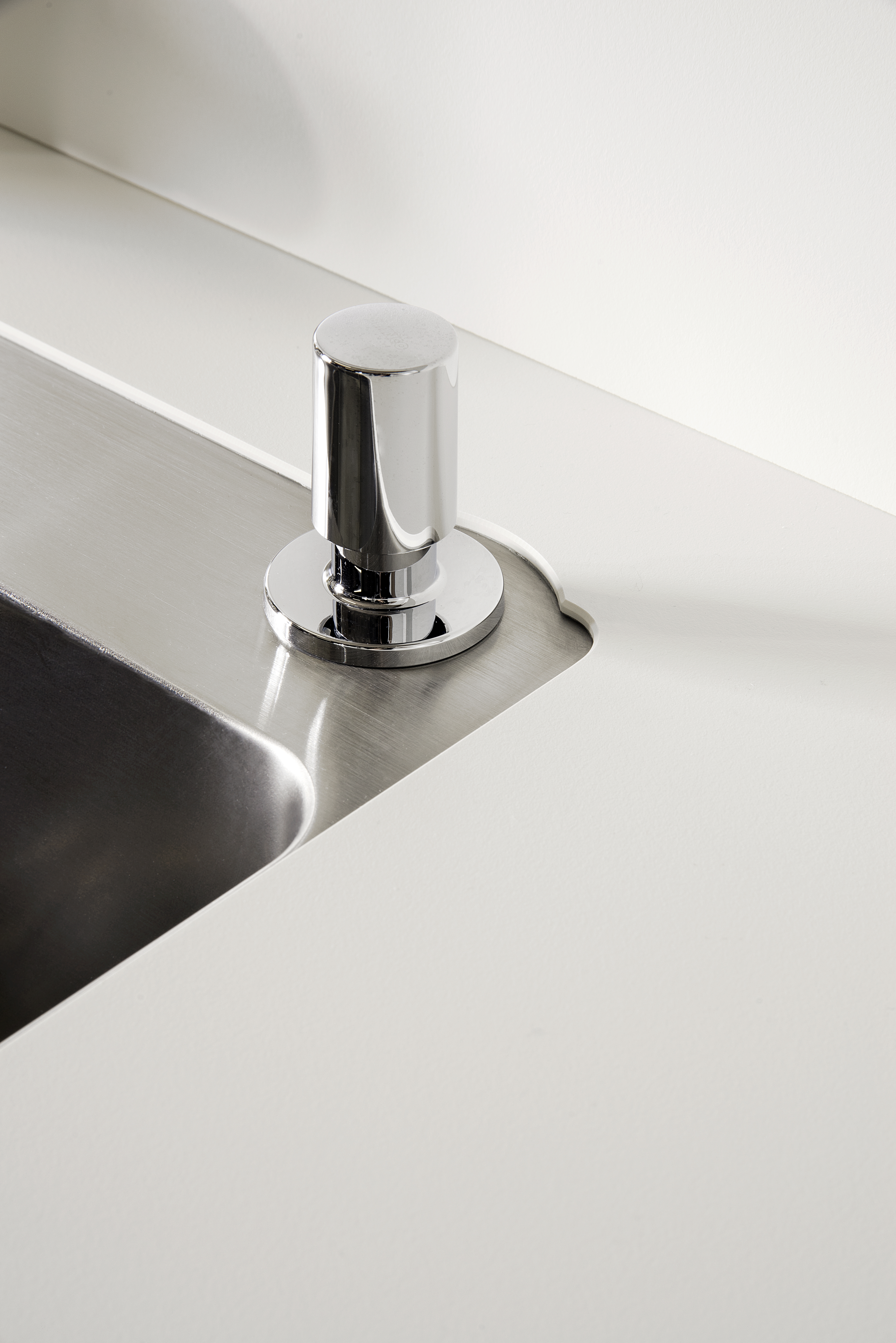 0085L Vit Kompaktlaminat