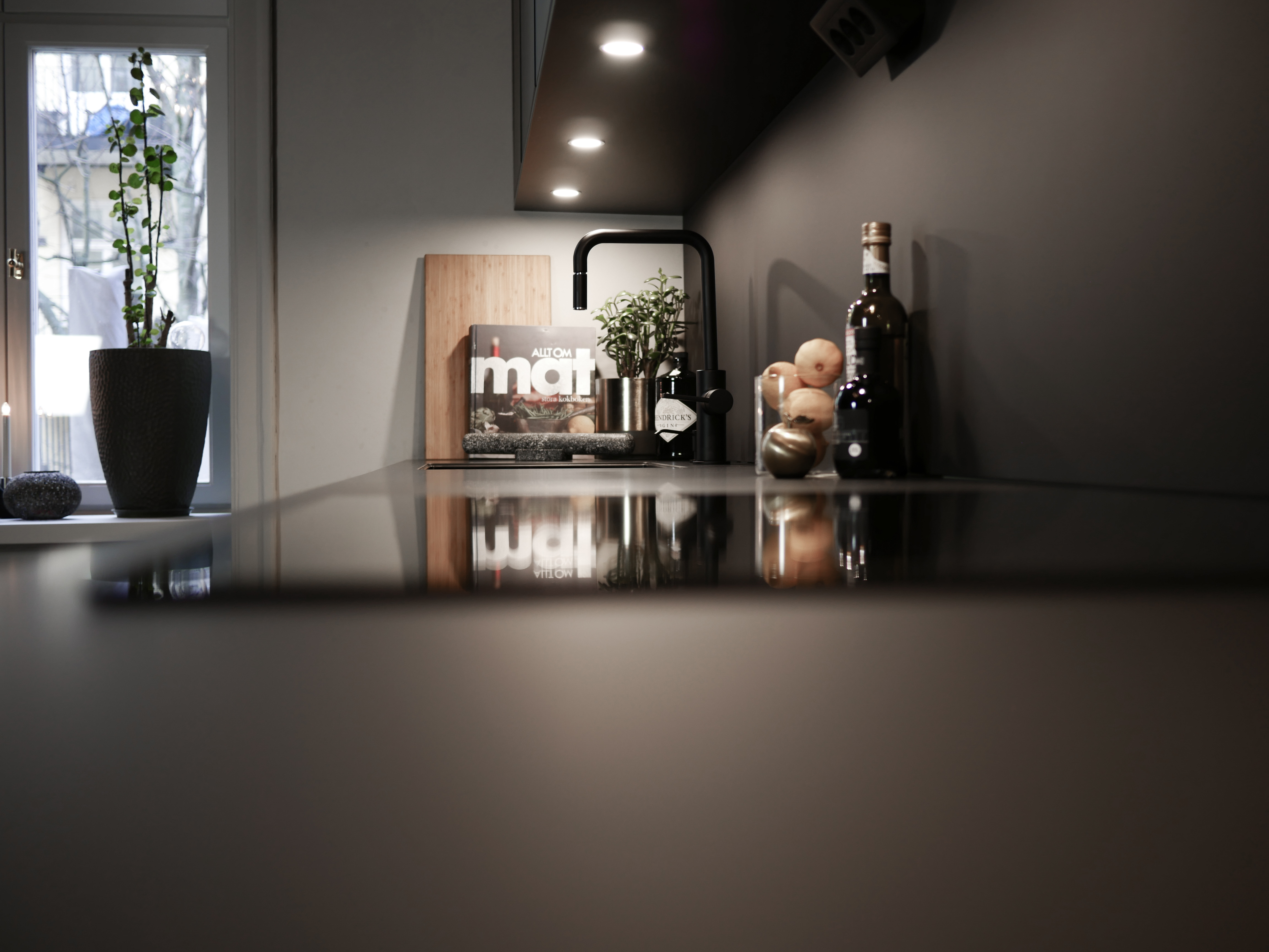 2902A Supermatt Svart