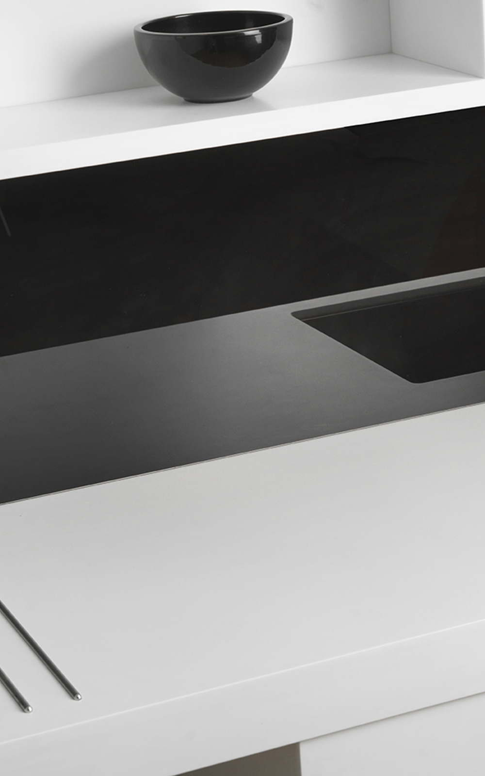 0210 Svart Glas Stänkpanel 72