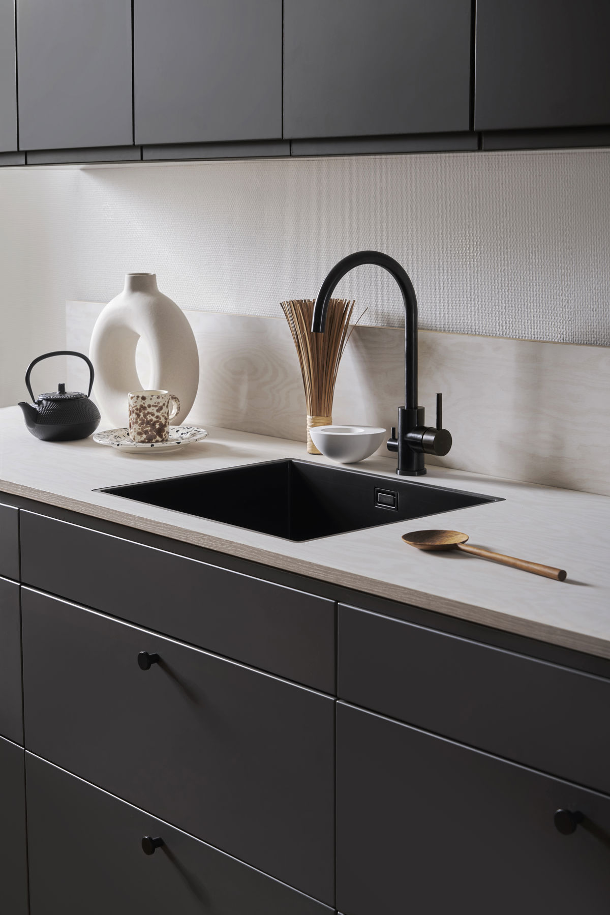 Bänkskiva & Stänkpanel i Laminat Willow White (2019)