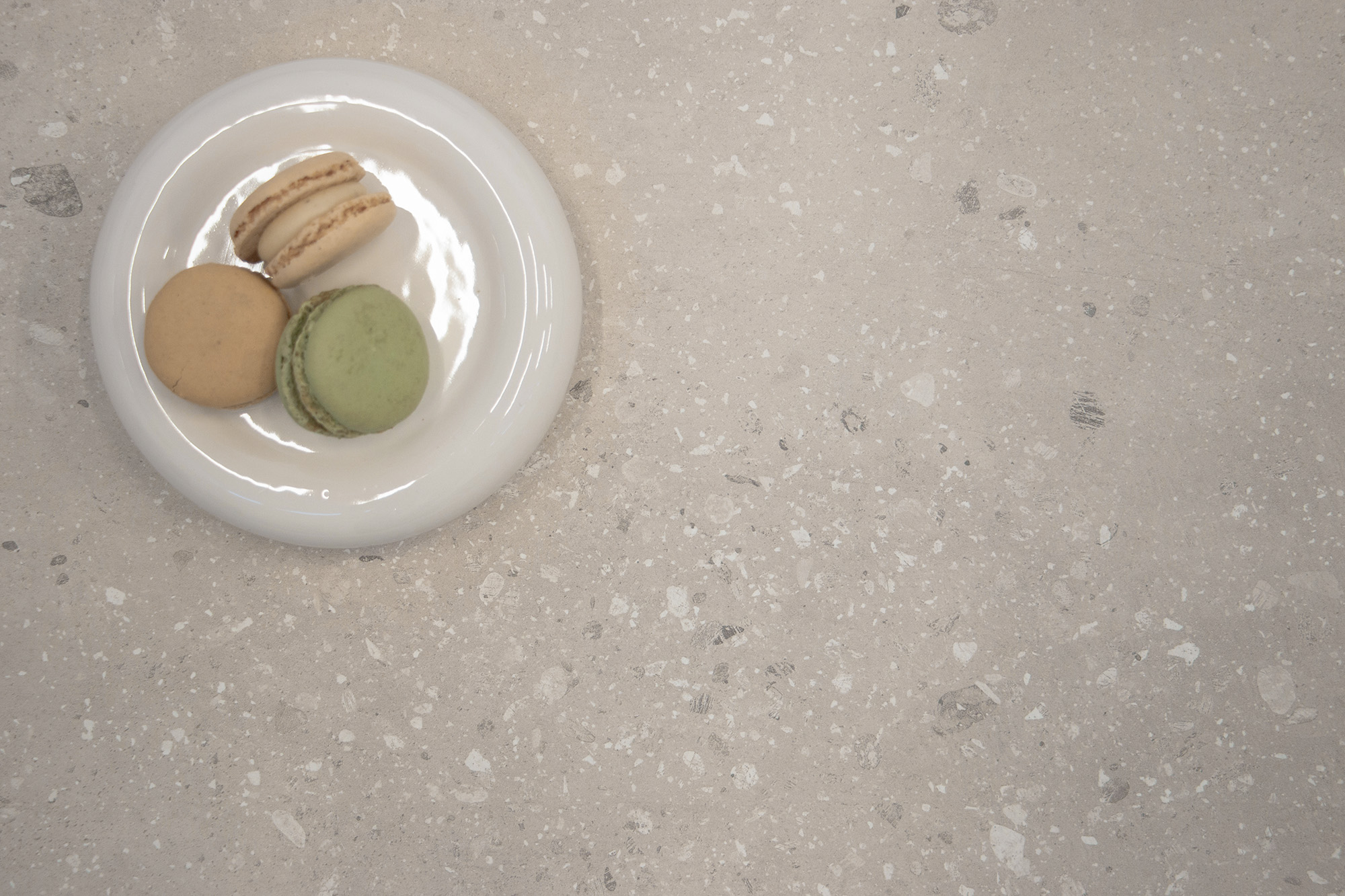 3060 Pebbles Seacoast Web