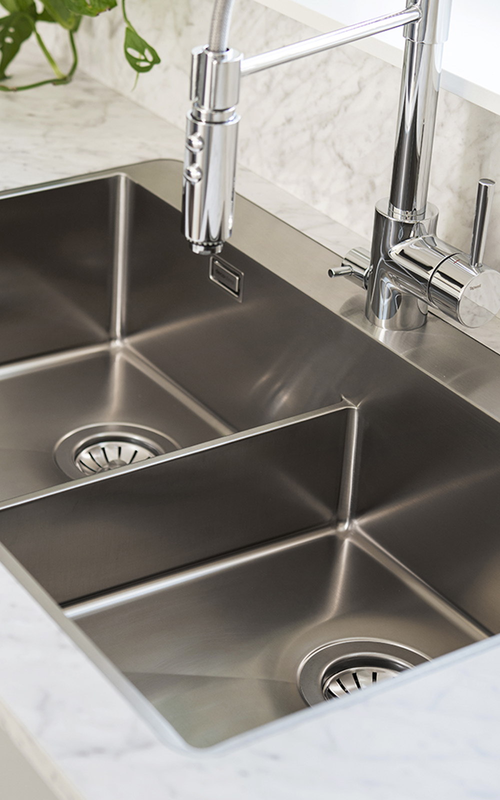Decosteel DI Combo Slim 3636 Tap Wing LG Collection